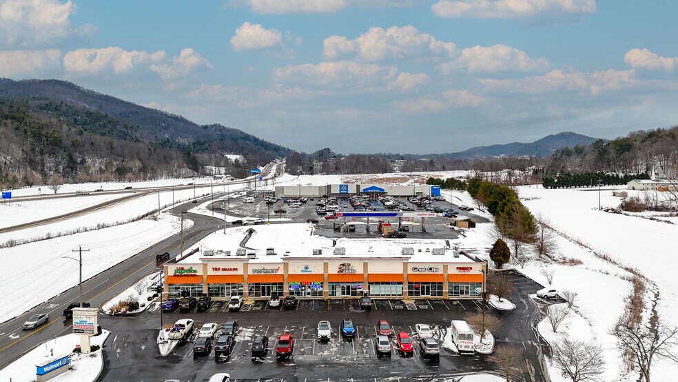 Primary Photo Of 110 Rocky Bottom Dr, Unicoi Storefront For Lease