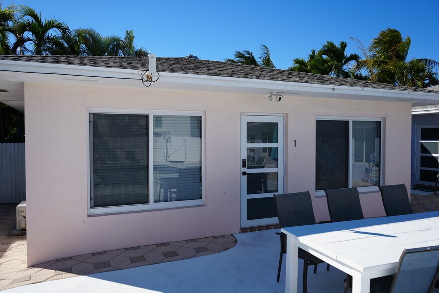 More Photos Of 100 Sandal Ln, Palm Beach Shores Apartments For Sale