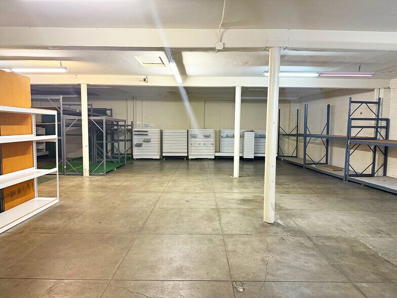 More Photos Of 6035 W Pico Blvd, Los Angeles Storefront Retail Office For Sale