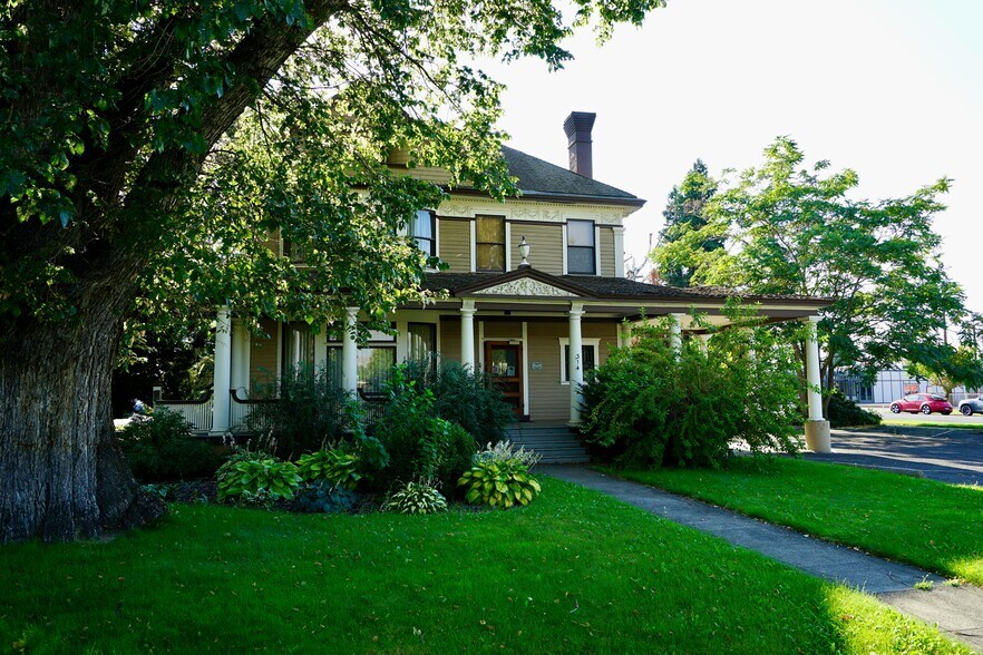 More Photos Of 314 N 2nd St, Yakima Office For Sale
