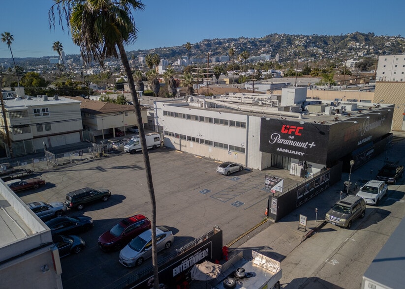 More Photos Of 543 N Fairfax Ave, Los Angeles Loft Creative Space For Lease