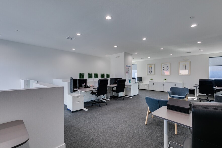 More Photos Of 7318 W Post Rd, Las Vegas Loft Creative Space For Sale