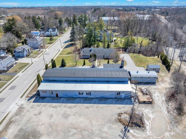 More Photos Of 310 S 10th St, Oostburg Manufacturing For Sale