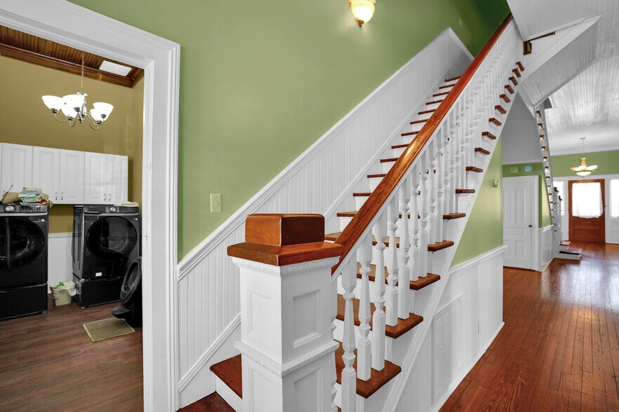 More Photos Of 115 N Magnolia St, Raeford Office Residential For Sale