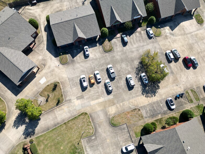 More Photos Of 22461 I-30, Bryant Office For Sale