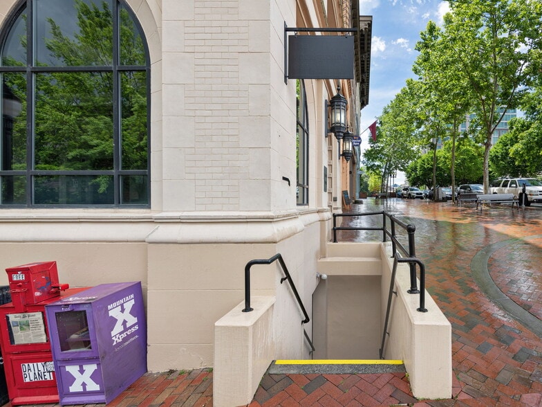 More Photos Of 22 S Pack Sq, Asheville Office For Lease