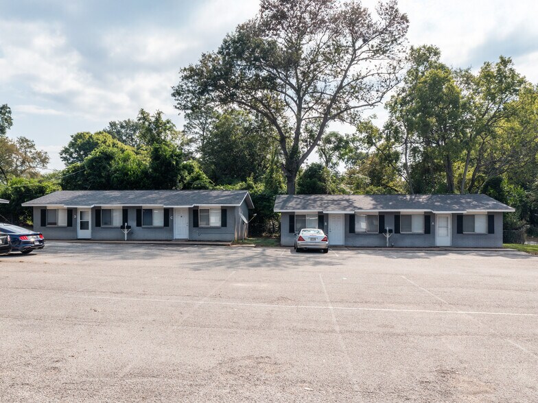 More Photos Of 411 Johnson St, Marshall Apartments For Sale