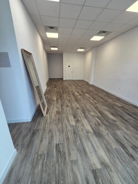 More Photos Of 217 Main St, Staten Island Storefront Retail Residential For Lease