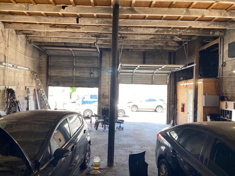 More Photos Of 71 Sunset Dr, West Melbourne Warehouse For Sale