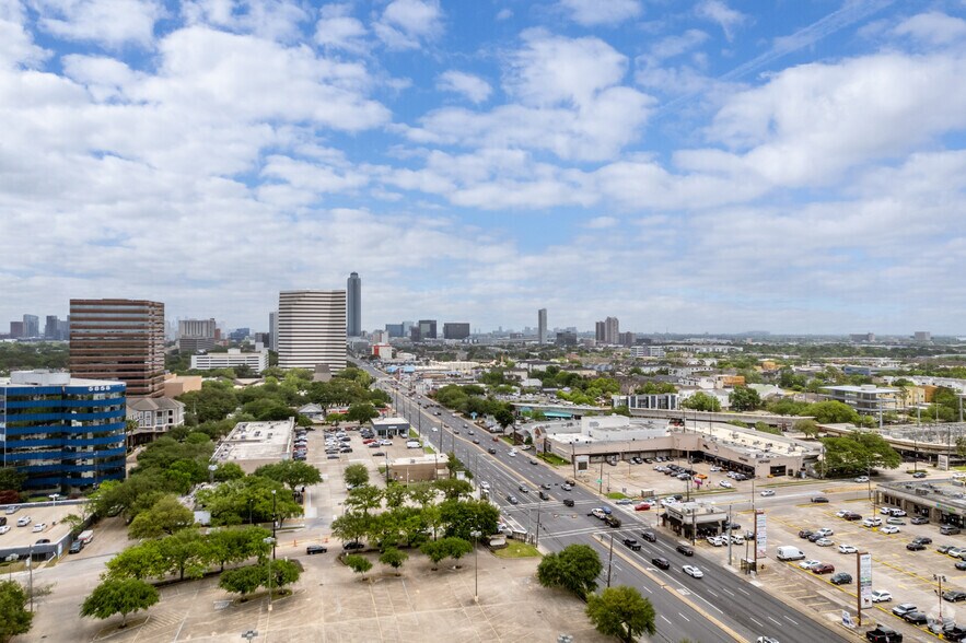 More Photos Of 5887 Westheimer Rd, Houston Unknown For Lease