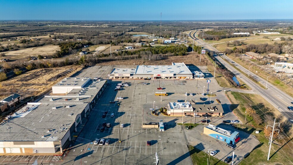 More Photos Of 2701 State Highway 50, Commerce Unknown For Lease