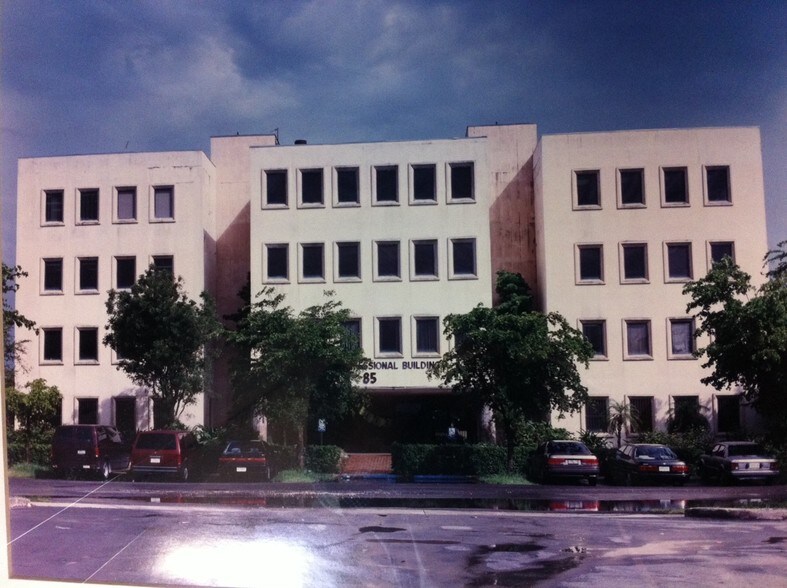 More Photos Of 85 Grand Canal Dr, Miami Office For Lease