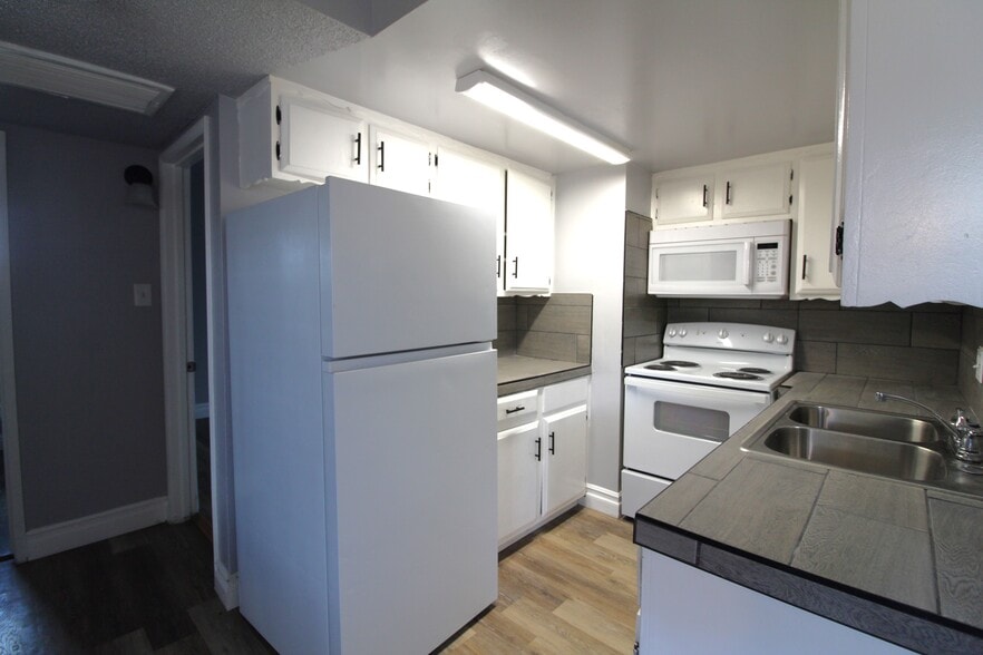 More Photos Of , Fresno Multifamily For Sale
