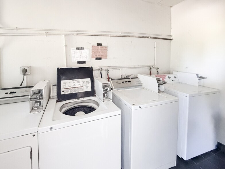 More Photos Of 155 SE 5th Ct, Deerfield Beach Apartments For Sale