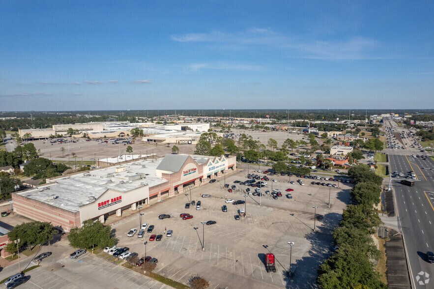 More Photos Of 9715-9785 E FM-1960 By pass, Humble Unknown For Lease