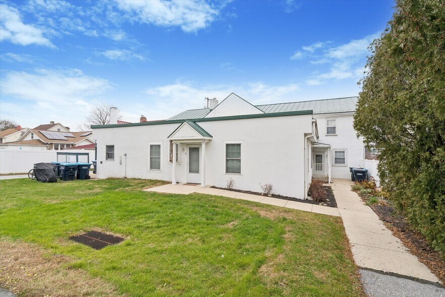 More Photos Of 20 S Village Ave, Exton Apartments For Sale