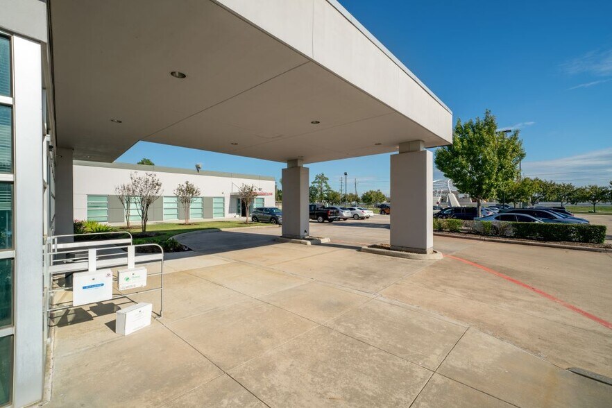 More Photos Of 24727 Tomball Pky, Tomball Medical For Lease