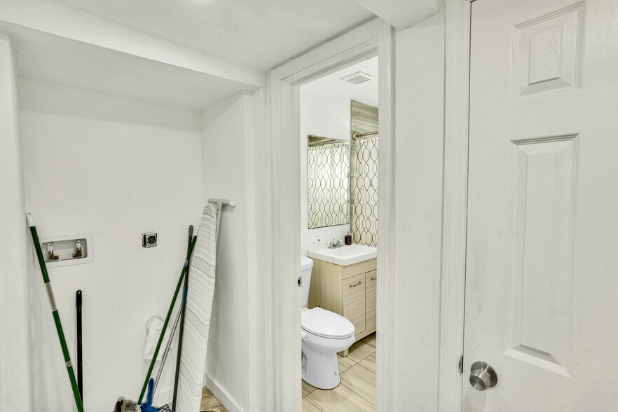 More Photos Of 41 William Rd, West Park Freestanding For Sale