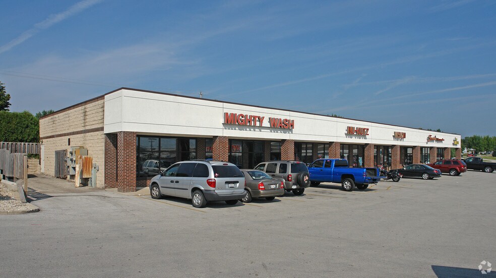 More Photos Of 5910-5960 75th St, Kenosha Unknown For Lease