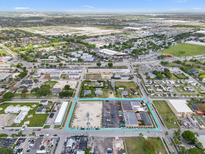 More Photos Of 17 NE 1st Rd, Homestead Storefront Retail Office For Sale