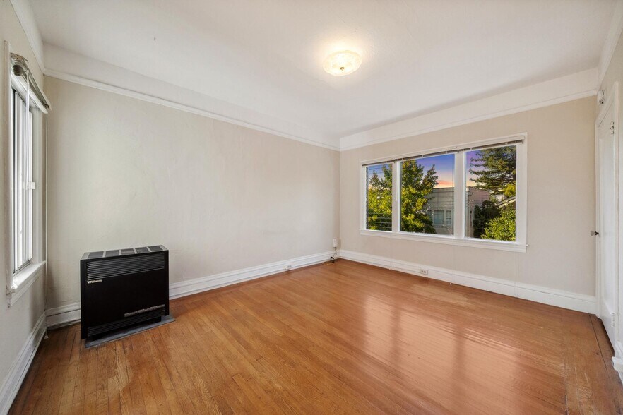 More Photos Of 309 63rd St, Oakland Apartments For Sale