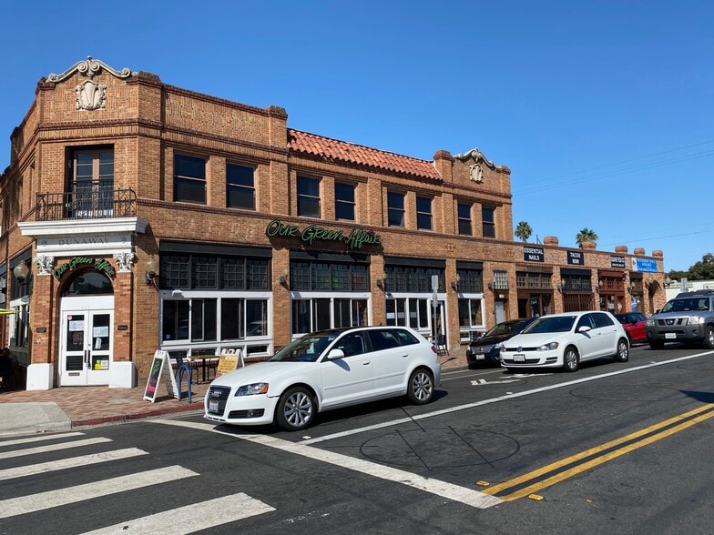 More Photos Of 970-980 Garnet Ave, San Diego Storefront Retail Office For Lease
