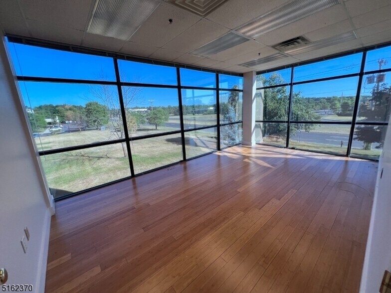 More Photos Of 3121 US Highway 22, Branchburg Coworking Space