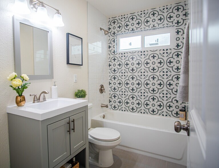 More Photos Of 4168 32nd St, San Diego Apartments For Sale