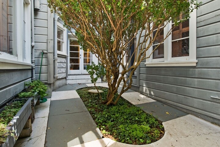 More Photos Of 2115-2129 Hyde St, San Francisco Apartments For Sale