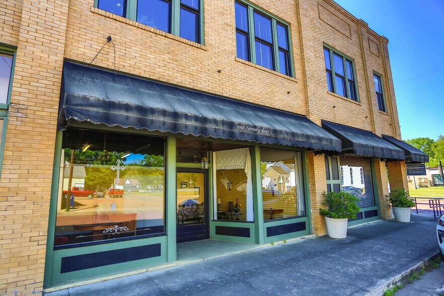 More Photos Of 122-128 Vale St, Jefferson Storefront Retail Residential For Sale