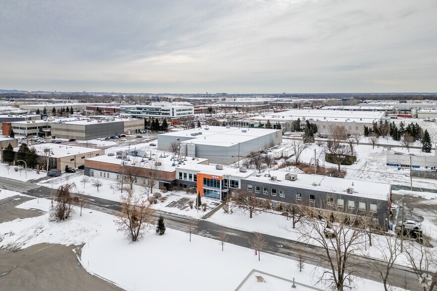 More Photos Of 88 Av Leacock, Pointe-claire Manufacturing For Sale