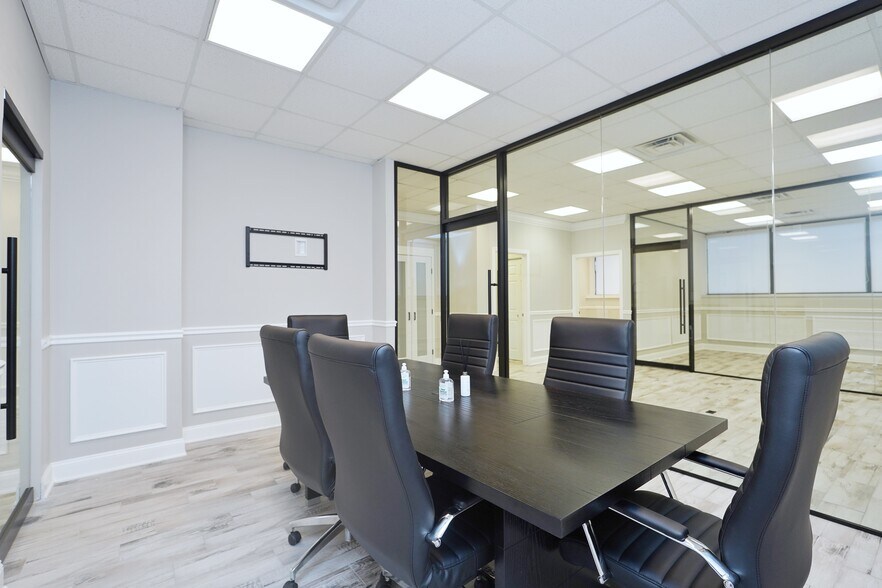 More Photos Of 260 Christopher Ln, Staten Island Medical For Lease