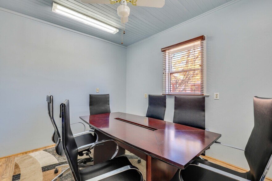 More Photos Of 620 E Beale St, Kingman Office Residential For Sale