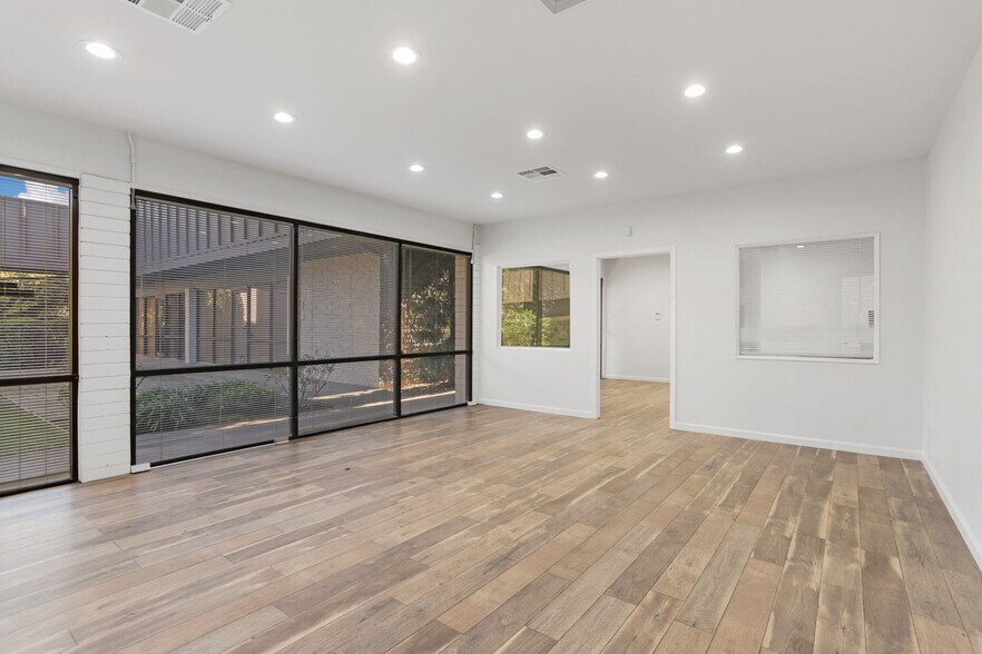 More Photos Of 5637 N Pershing Ave, Stockton Medical For Lease