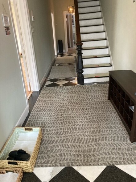 More Photos Of 417 Main St, Laurel Office For Lease