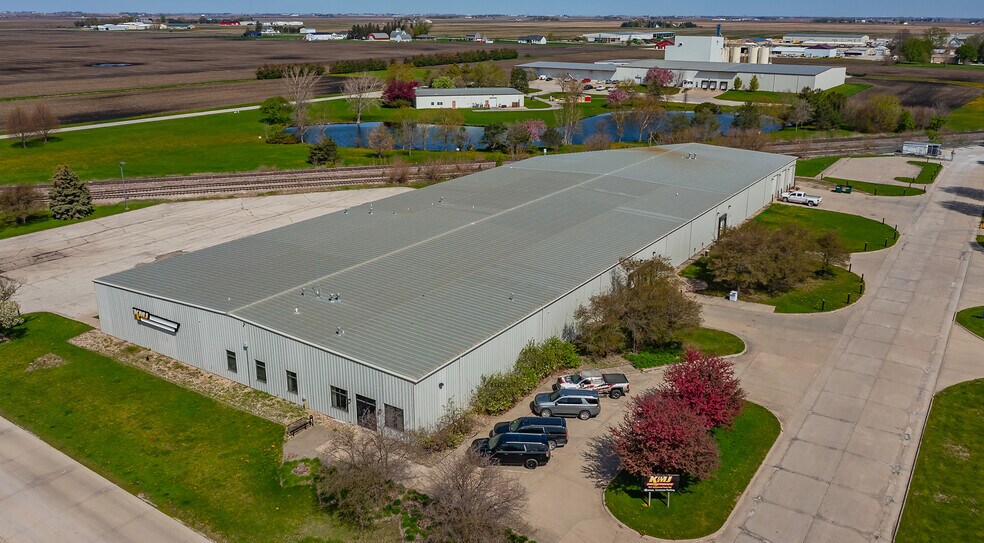 More Photos Of 107 Industrial Park Rd, Story City Warehouse For Sale