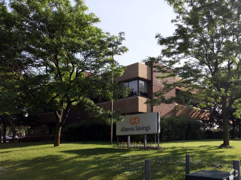 More Photos Of 165 Attwell Dr, Toronto Office For Lease
