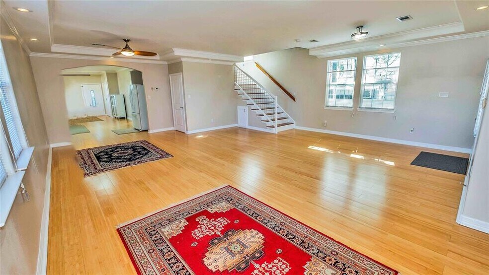 More Photos Of 4513 Nolda St, Houston Office Residential For Sale