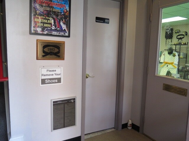 More Photos Of 11700-11706 Bowman Green Dr, Reston Office For Sale