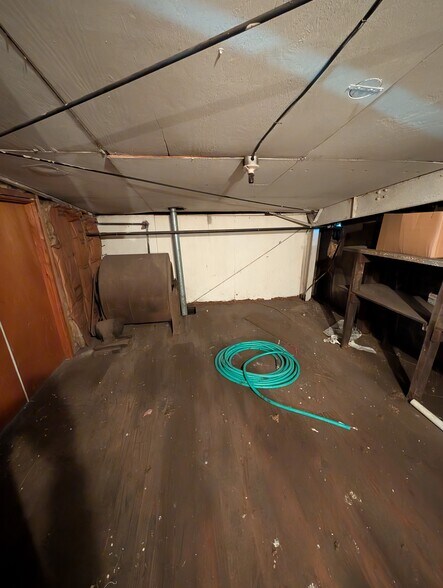 More Photos Of 707 Jewell Rd, Wilmore Warehouse For Sale