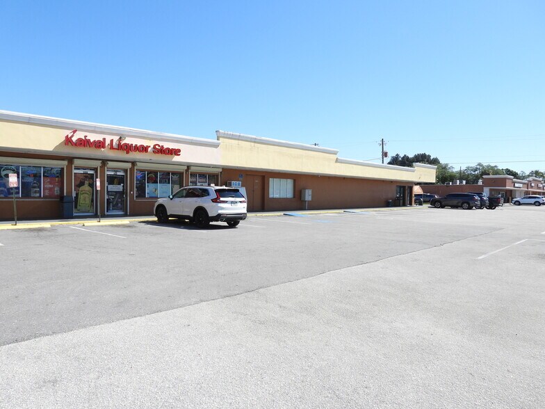 More Photos Of 3300-3350 W New Haven Ave, Melbourne Unknown For Lease