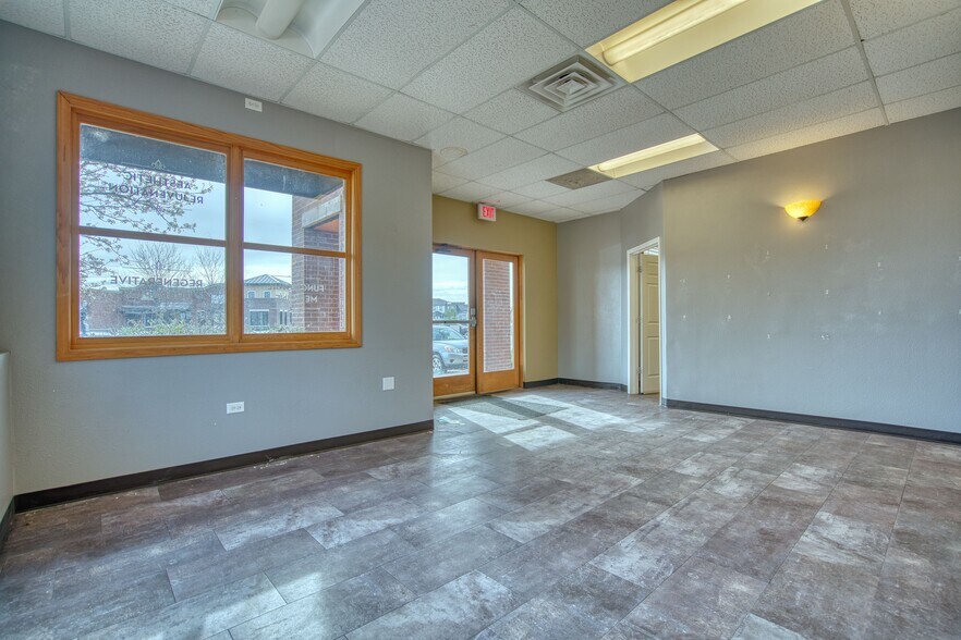 More Photos Of 149 S Briggs St, Erie Storefront Retail Office For Lease
