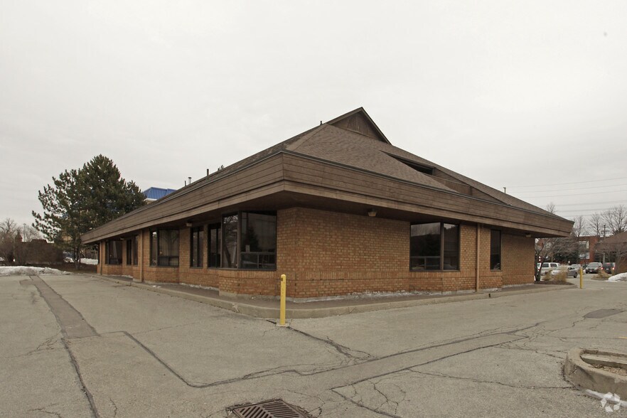 More Photos Of 5 Director Ct, Vaughan Unknown For Lease