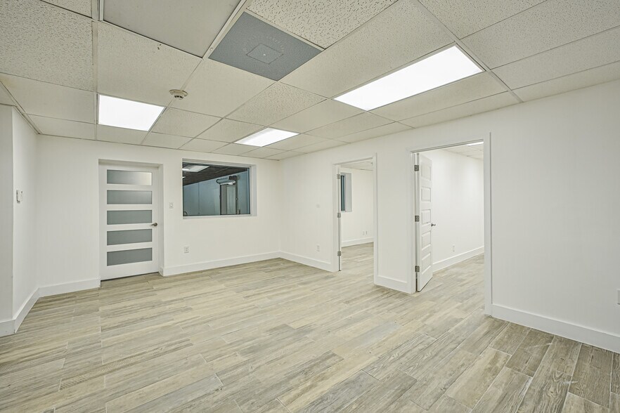 More Photos Of 102 S Shaver St, Pasadena Warehouse For Sale