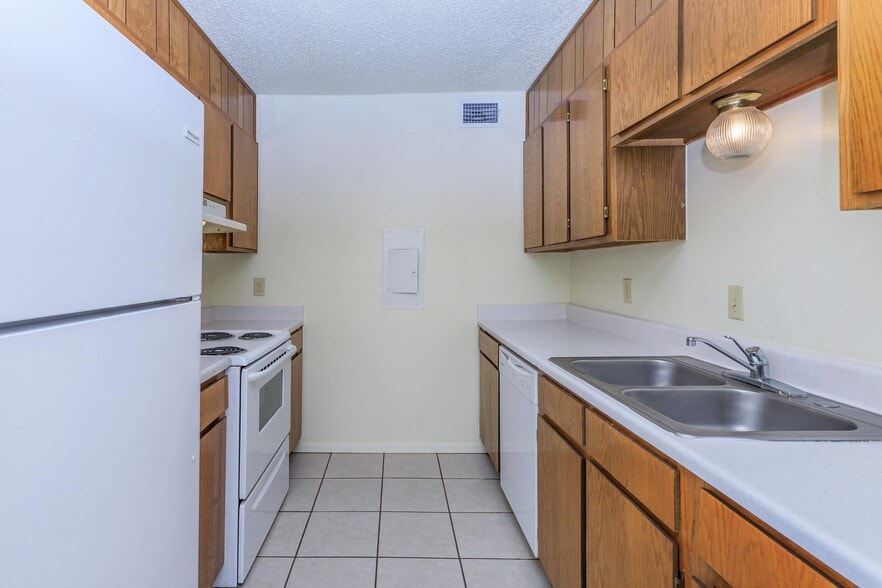 More Photos Of 255 Turner St, Roanoke Apartments For Sale