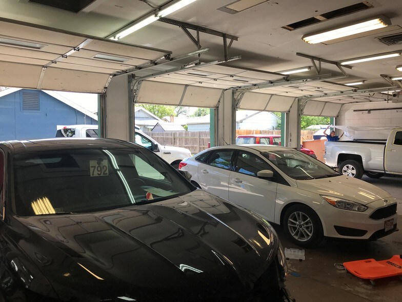 More Photos Of 4050 S Broadway, Englewood Auto Repair For Lease