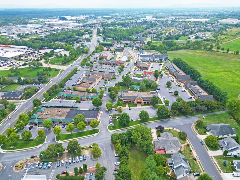 More Photos Of 3031 Valley Ave, Winchester Freestanding For Lease