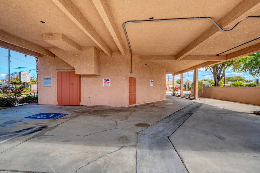 More Photos Of 2700 W 182nd St, Torrance Office For Sale