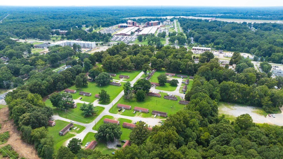 Primary Photo Of 2554 Noel St, Richmond Apartments For Sale