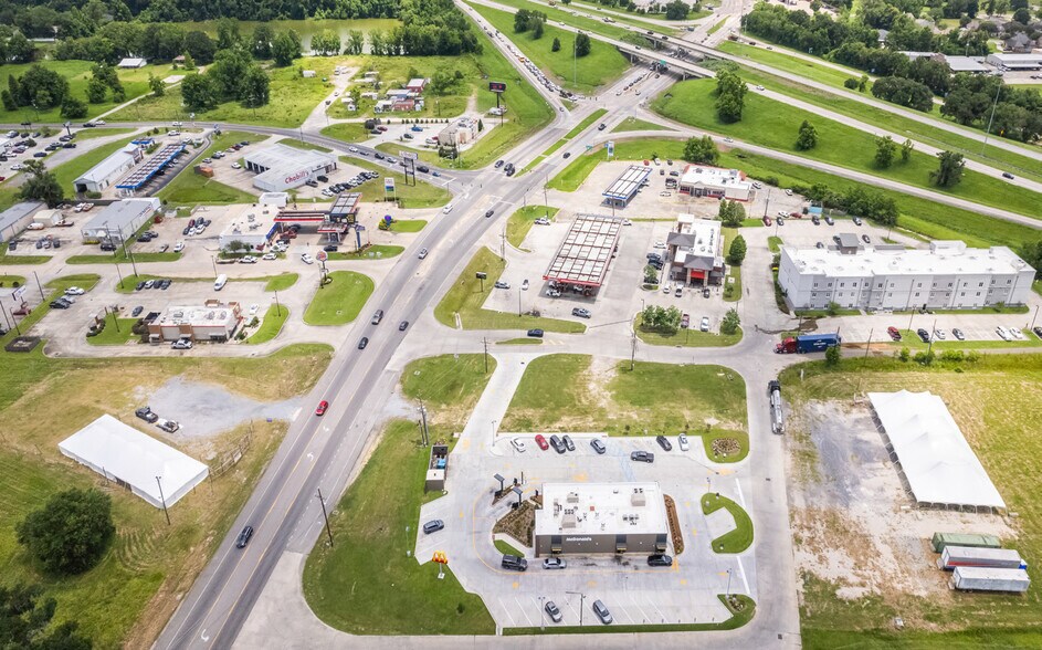 More Photos Of 13496 Highway 73, Geismar Fast Food For Sale